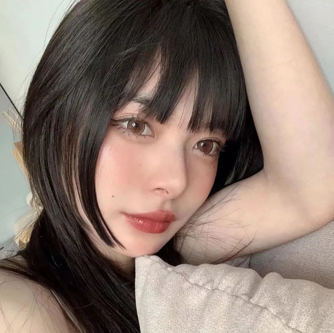 女人在家